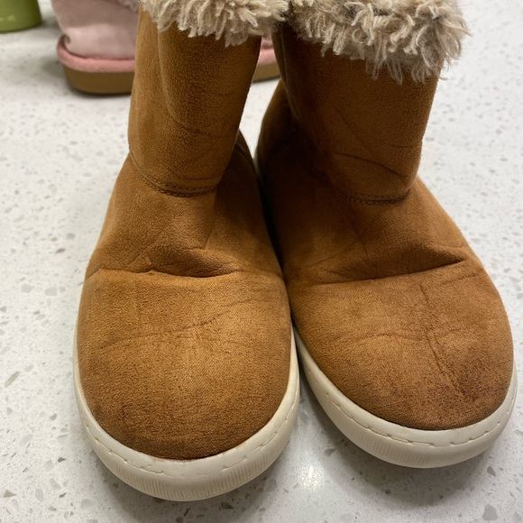 2 pairs toddler boots - Picture 7 of 7